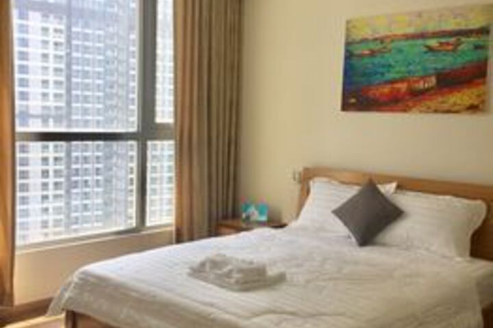 2 BRs Apt at Vinhomes Central Park