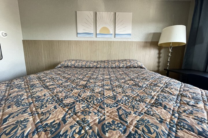 Room 1 of 14