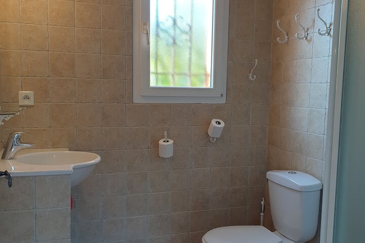 Room 50 of 75