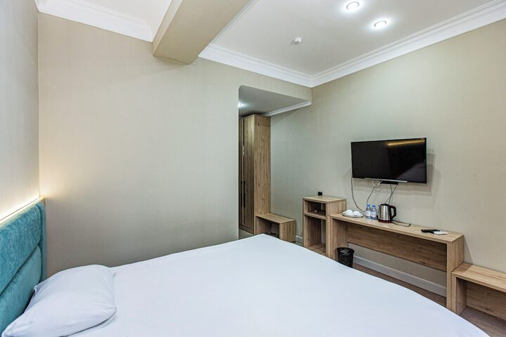 Room 15 of 41