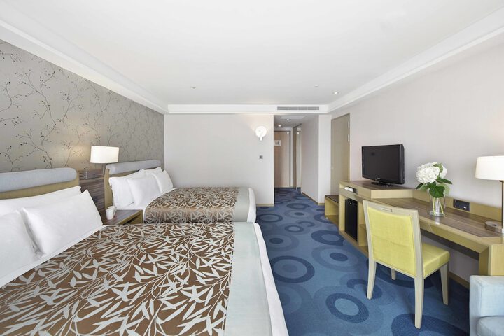 Room 15 of 69