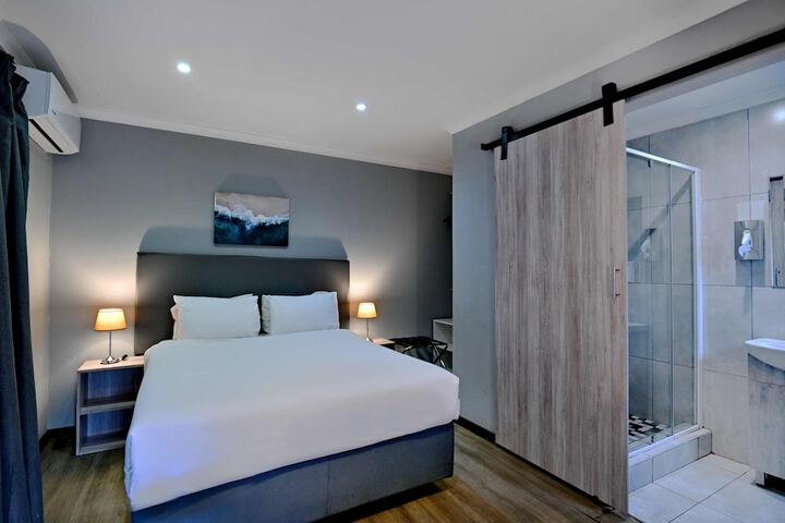 Room 14 of 69
