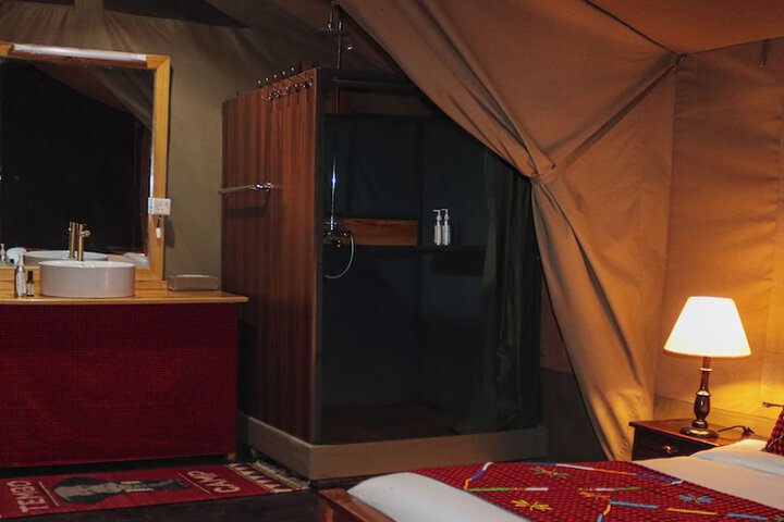 Room 3 of 38