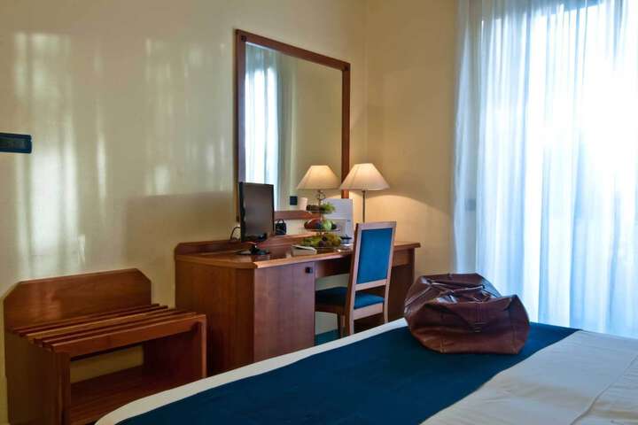 Room 60 of 137