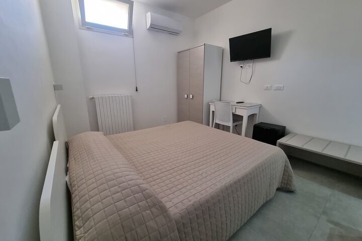 Room 16 of 56