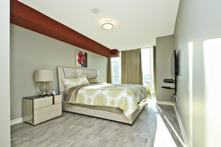 Room 6 of 55