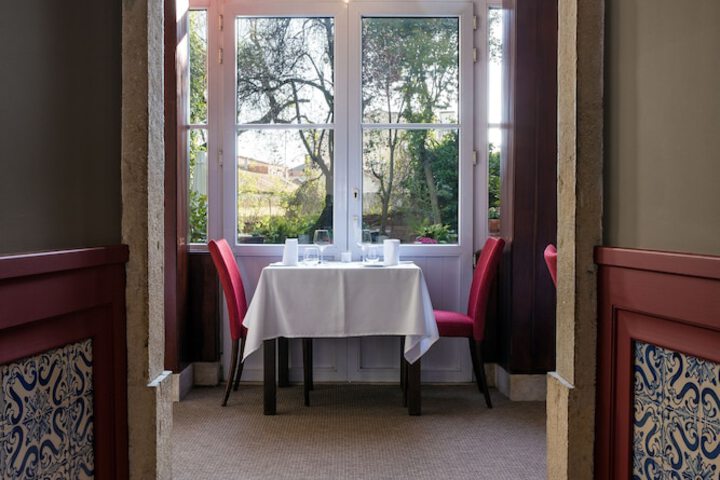 Dining 57 of 81