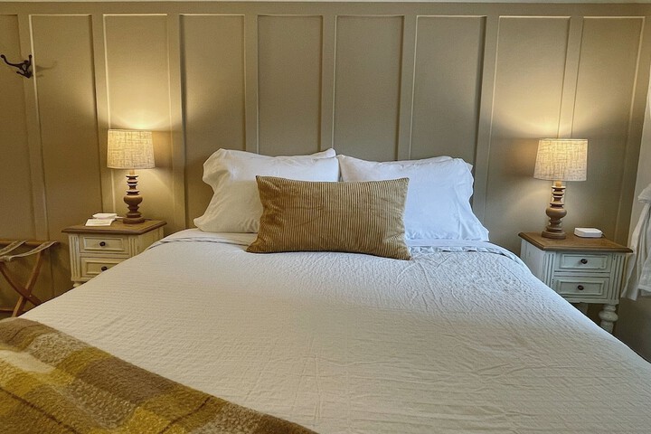 Room 32 of 70