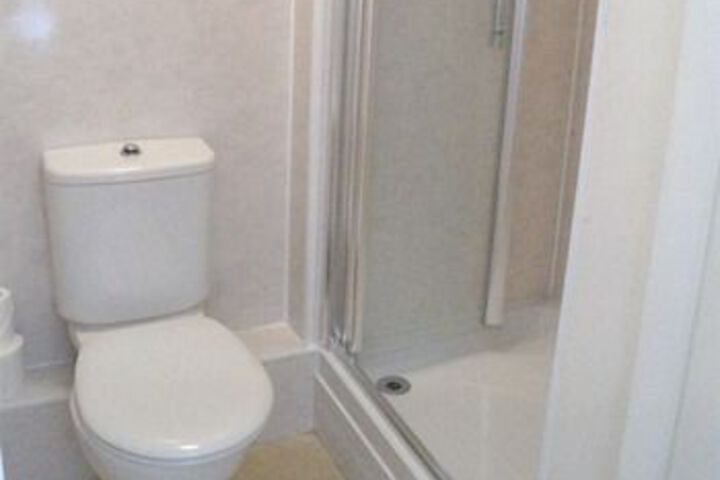 Room 2 of 17