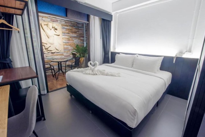 Room 21 of 42