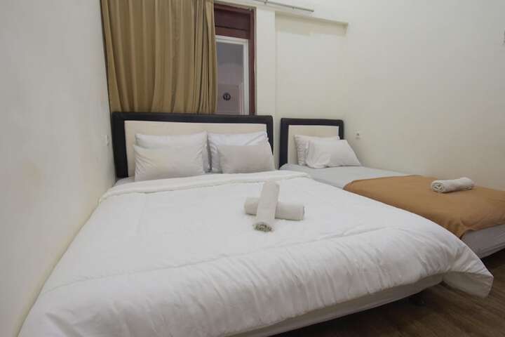 Room 9 of 26