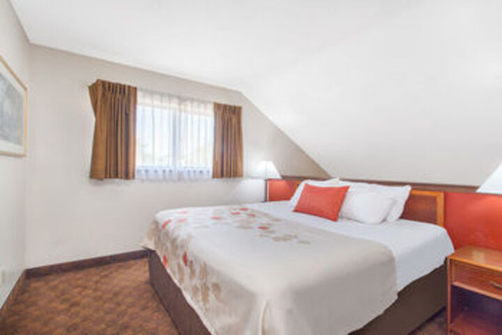 Room 49 of 79