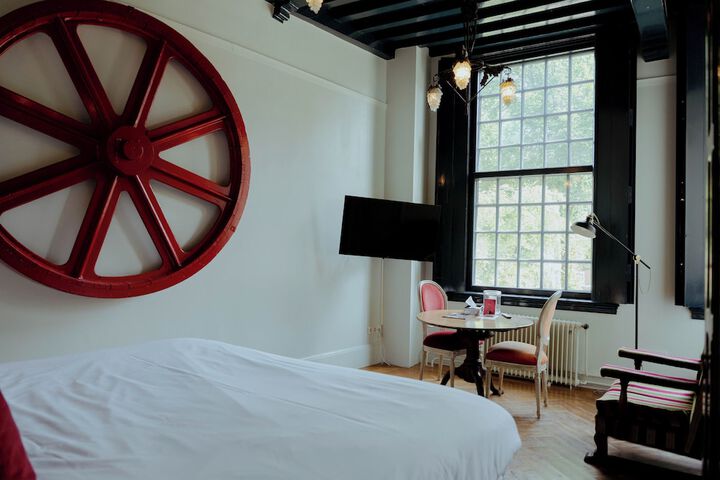 Room 28 of 57