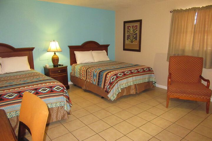 Room 13 of 26