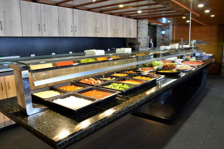 Dining 59 of 72