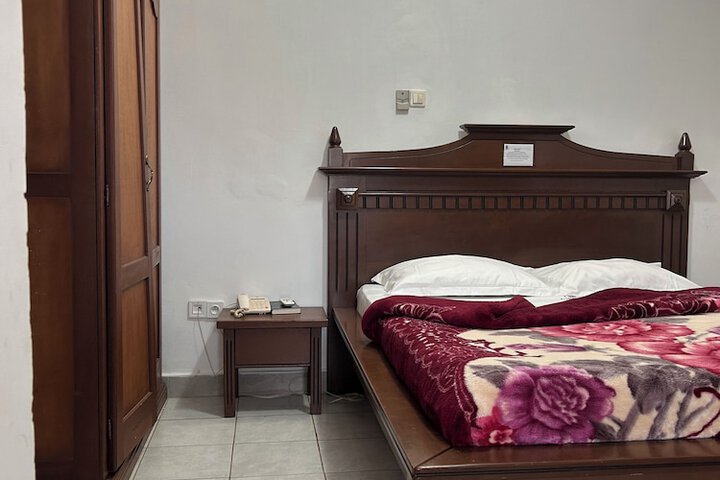 Room 60 of 307