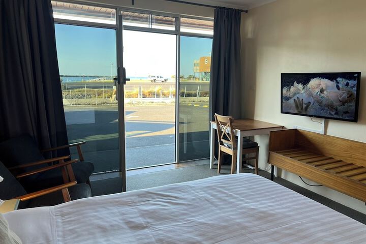 Room 19 of 43