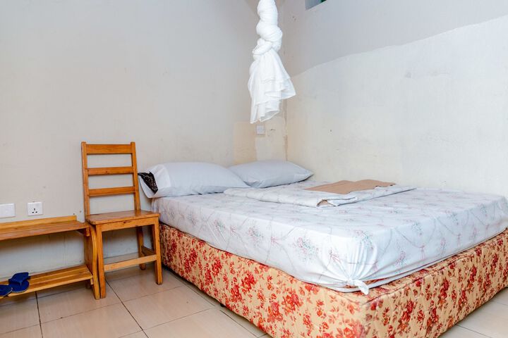Room 5 of 40