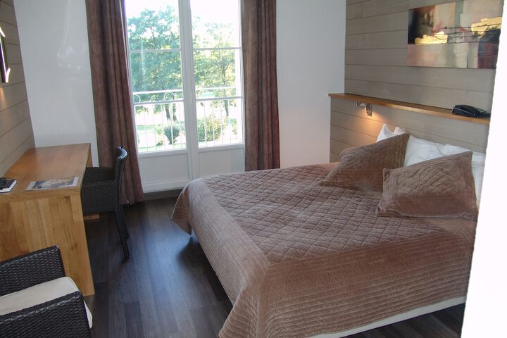 Room 3 of 29