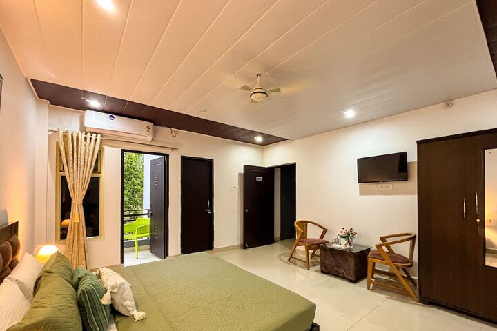Room 15 of 69