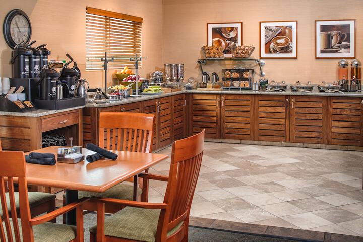Breakfast area