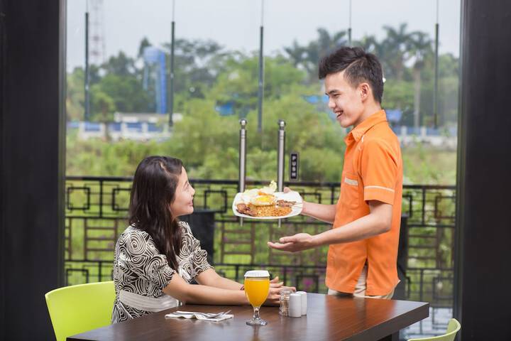 Dining Photos
