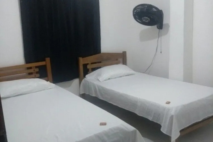 Room 5 of 11
