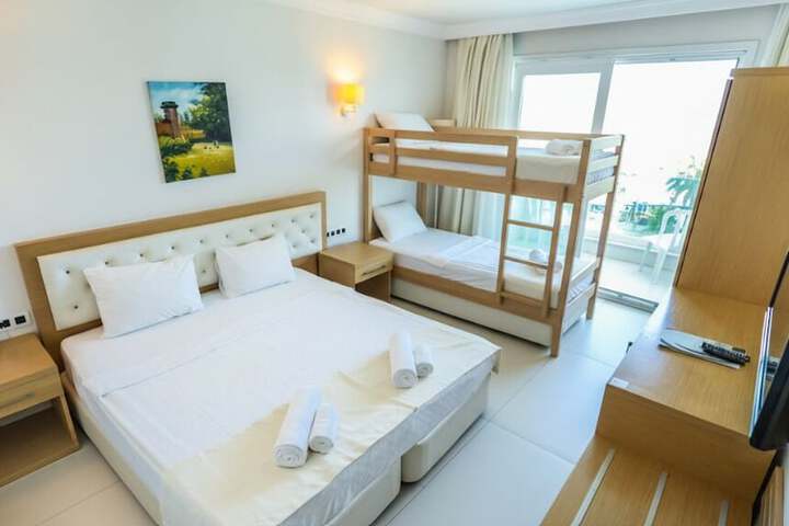 Room 21 of 95