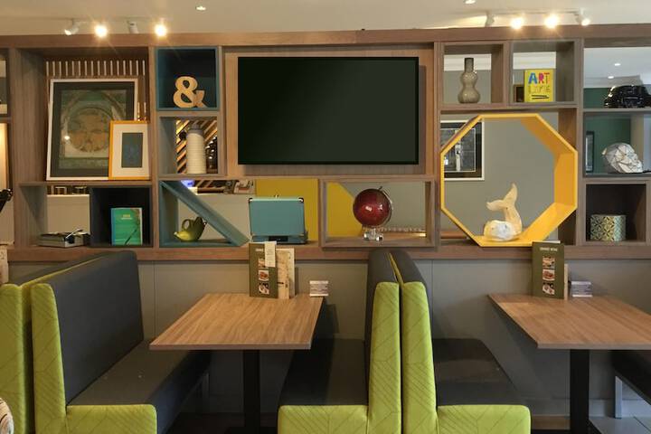 Hotel 73 of 79