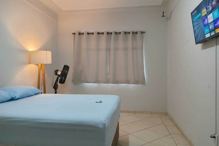 Room 15 of 28