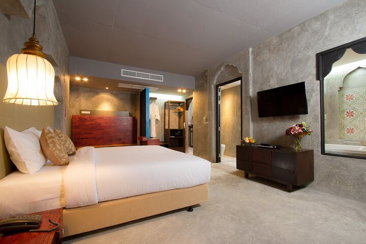 Room 46 of 196