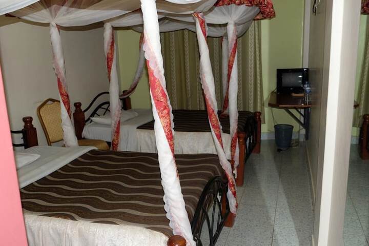 Room 16 of 31