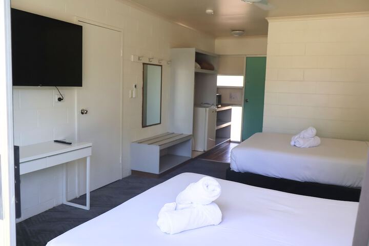 Room 7 of 19
