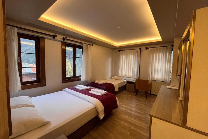 Room 21 of 31