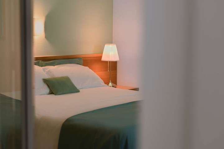 Room 12 of 41