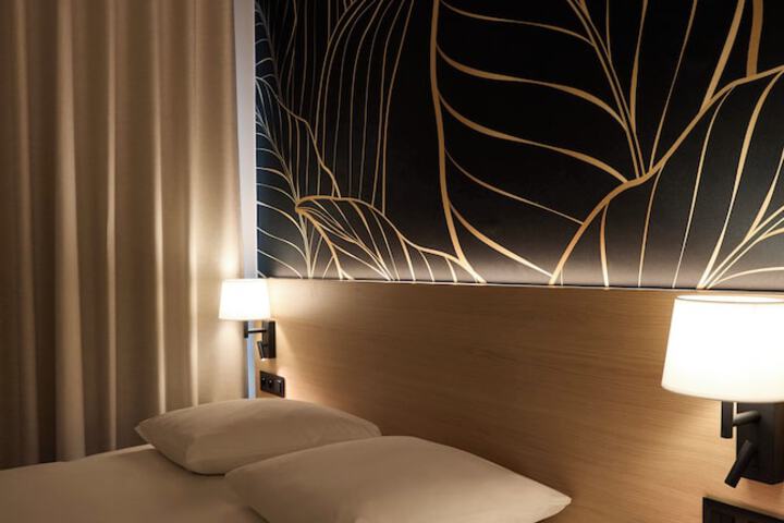 Room 20 of 48