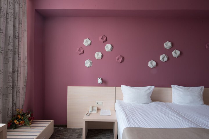 Room 18 of 38
