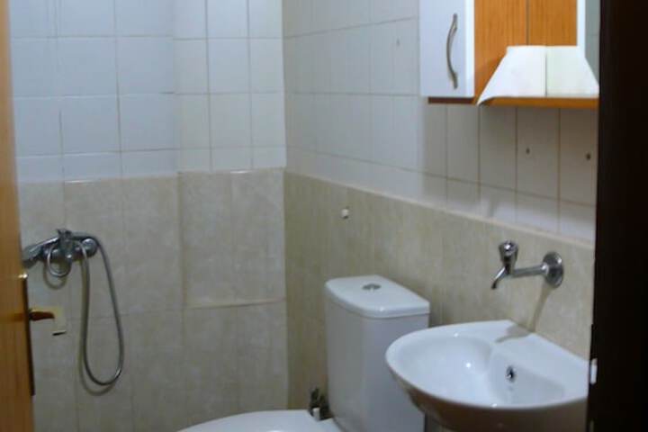 Room 15 of 25