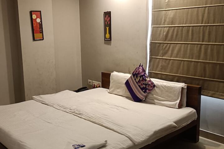 Room 12 of 57