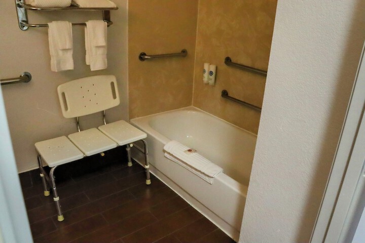 Queen Bed Accessible (7 of 7)