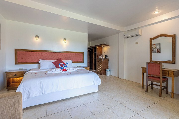 Room 10 of 48