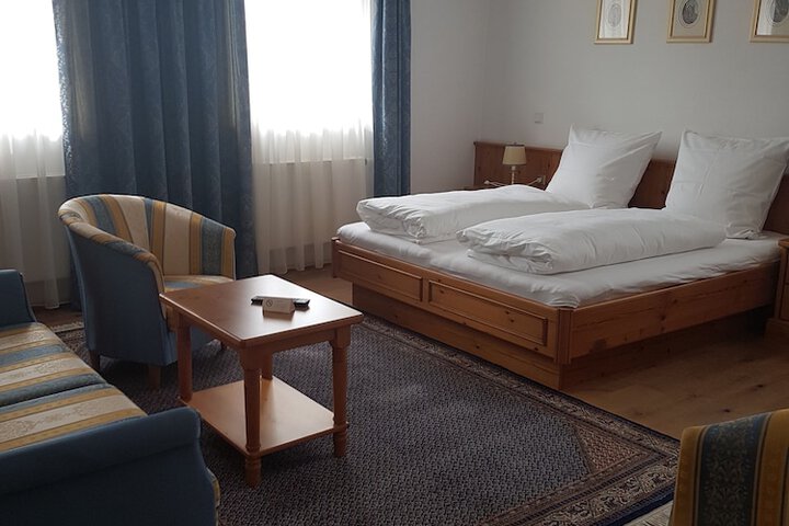 Room 3 of 12