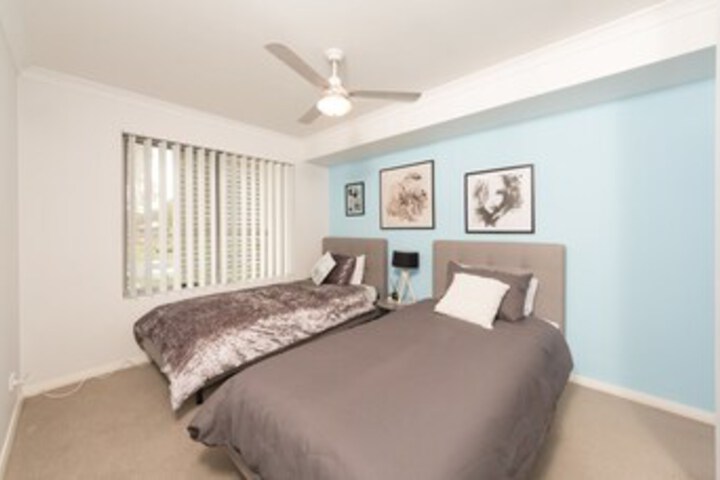 Room 5 of 17