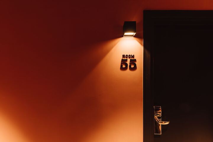 Room 12 of 61