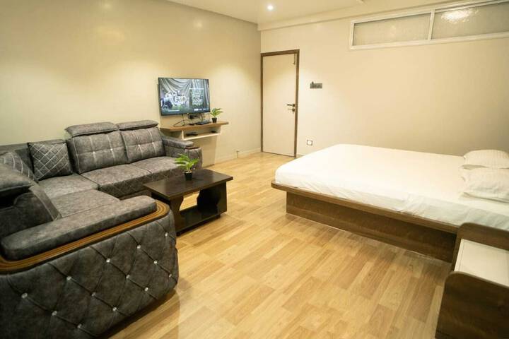 Room 15 of 29