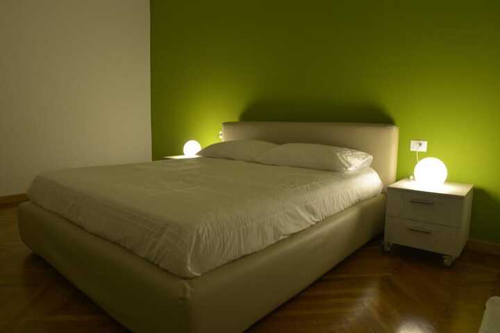 Room 2 of 36