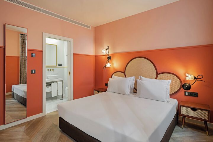 Room 3 of 49