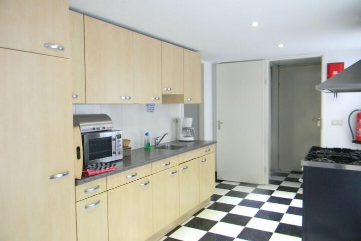 Room 63 of 162