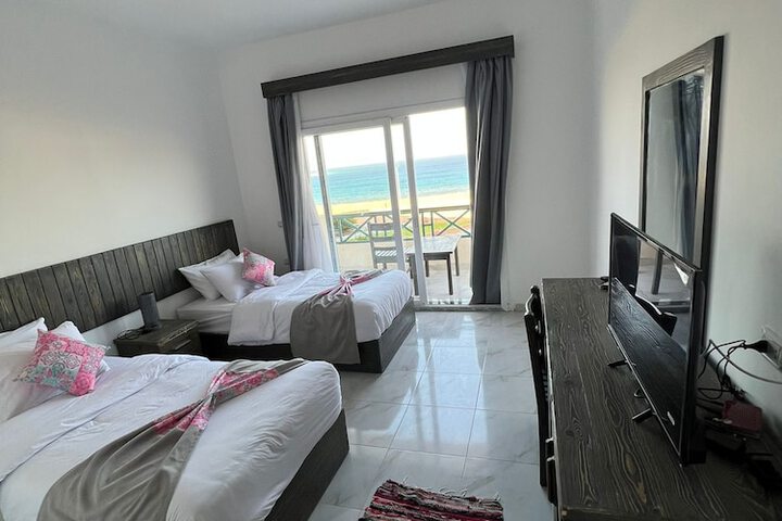 Room 13 of 43
