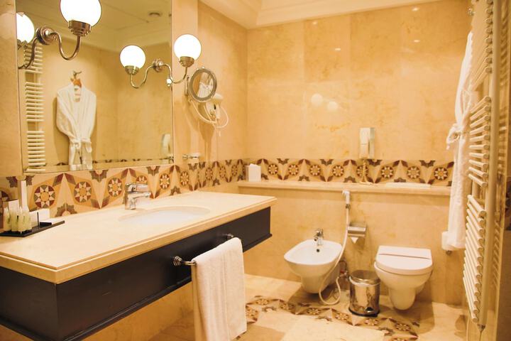 Clean Restrooms